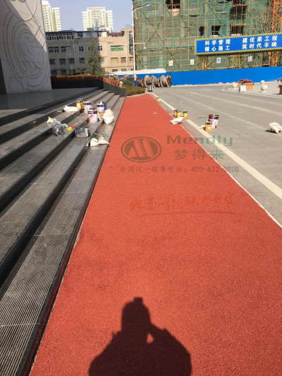 航天五一〇所 察隅彩色路面