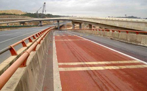 察隅轻载防滑路面粘结材料